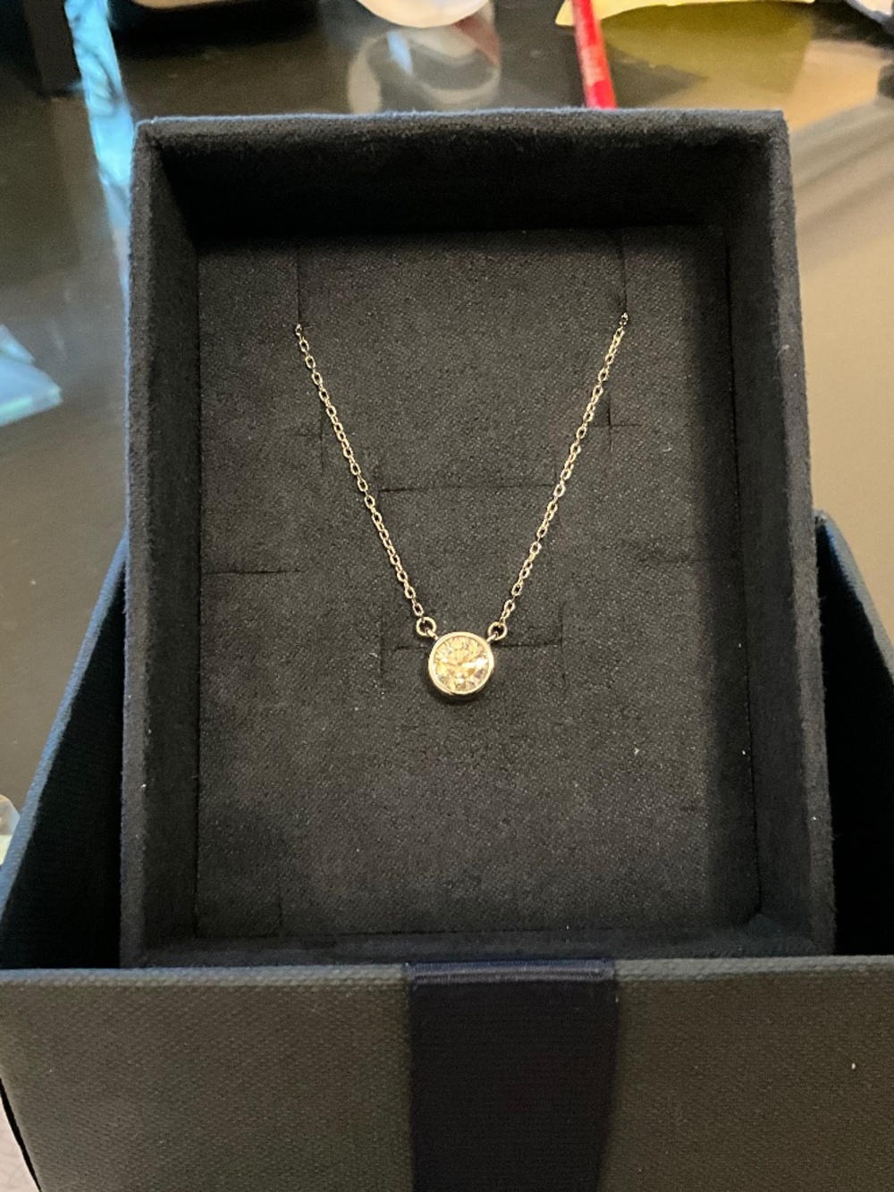 Moissanite 1ct round necklace NEW
